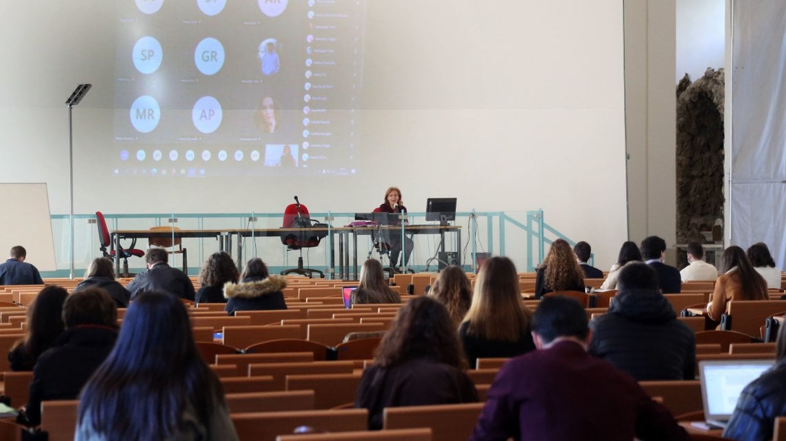A Che Ora Iniziano Le Lezioni All Università