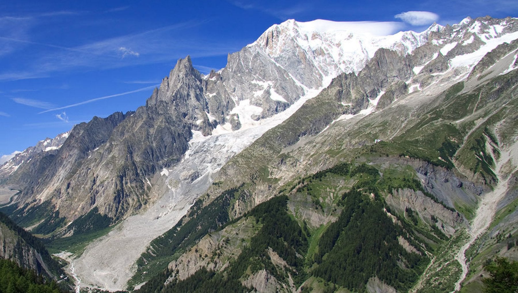 Trovato morto il turista genovese disperso a Courmayeur - la Repubblica