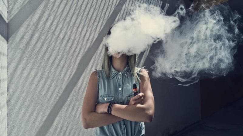liquido svapo Sigarette elettroniche, il 28,3% degli adolescenti ne fa uso a Genova