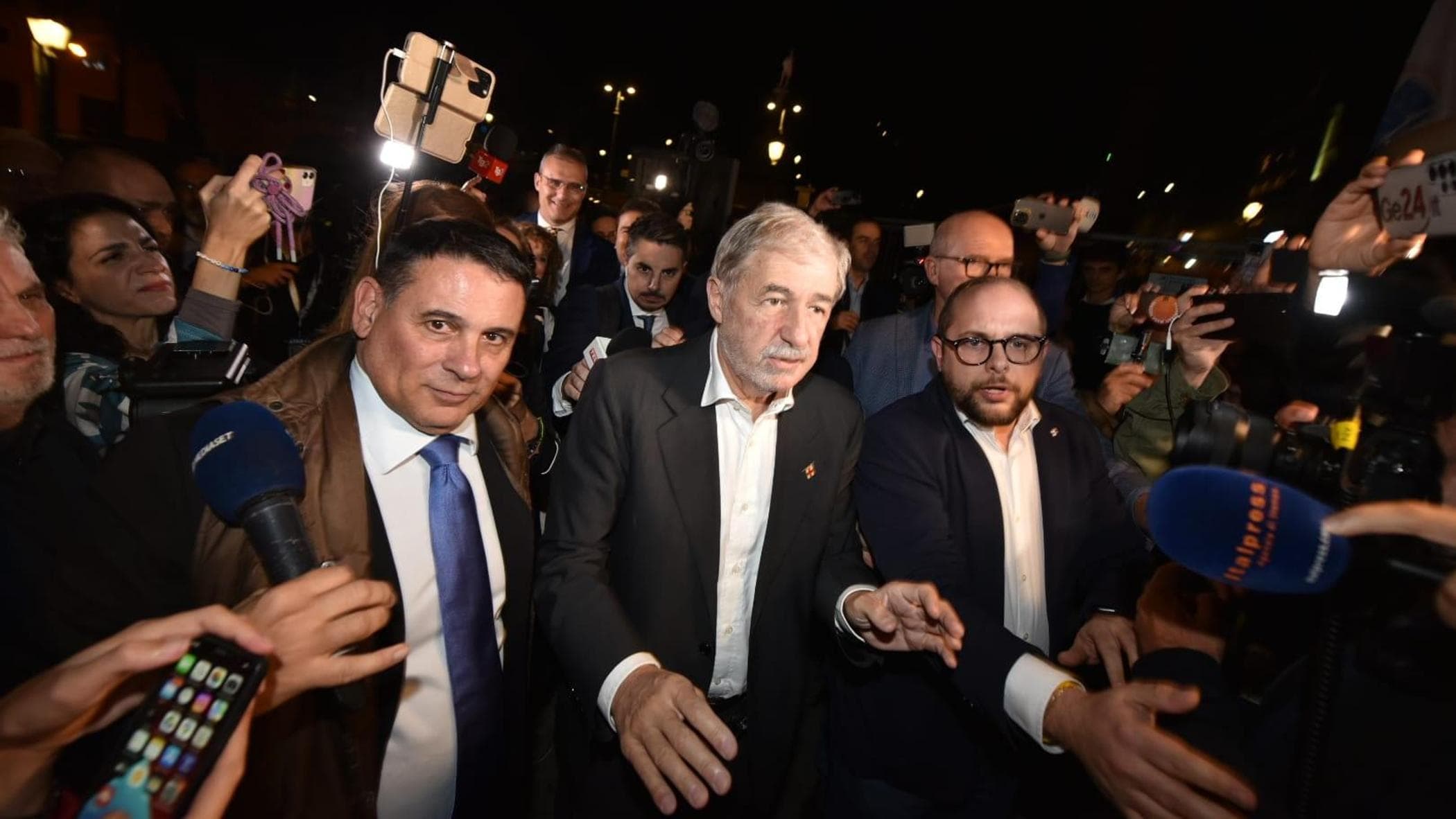 Bucci, foto finiş zaferi, Cenova Orlando'ya yetmiyor
