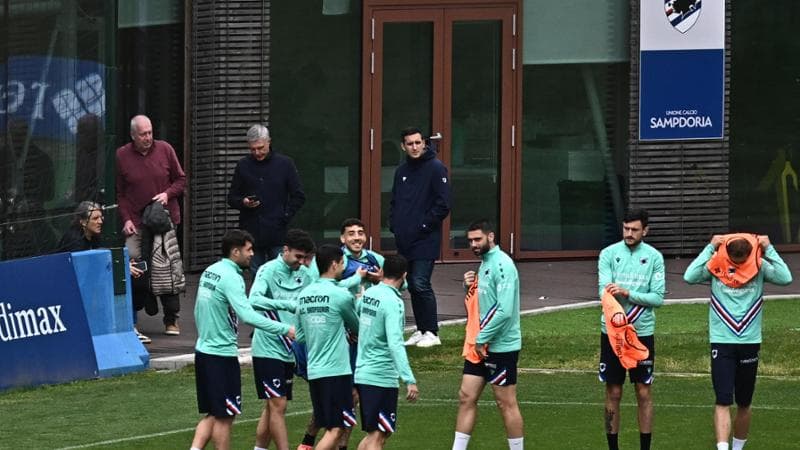 Samp, Roberto Mancini di nuovo a Bogliasco. Prima al campo, poi pranza ...