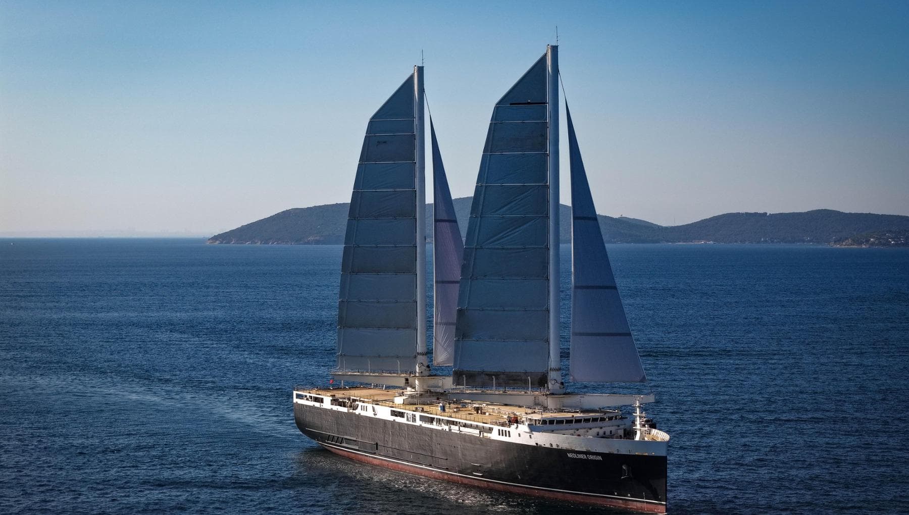 Yeşil, yelkenli feribotla Atlantik'te kırıldı