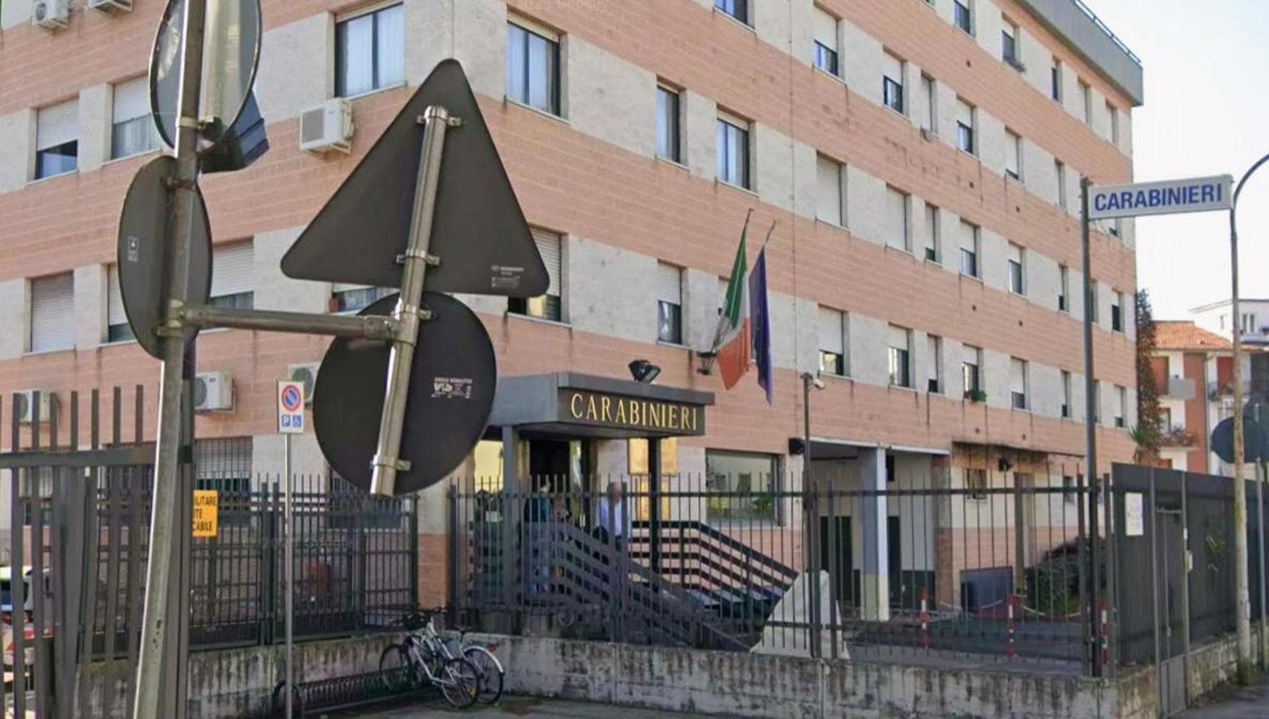 Giovane carabiniere muore in caserma per uno sparo, incidente o suicidio