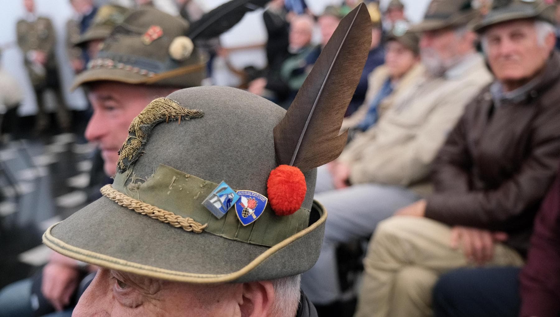 Scritte contro gli Alpini a Genova: Salvini attacca, la sindaca Salis nel mirino — image 2