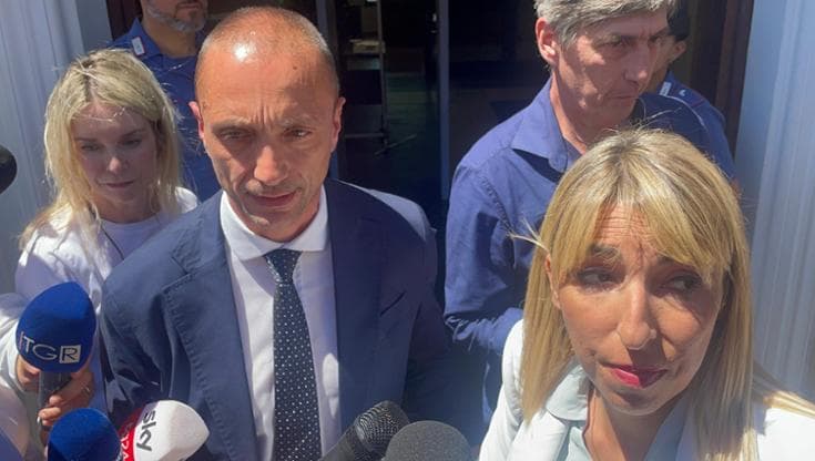 Anteprima: Morte di Beatrice, Iannuzzi tace davanti al gip: “Ma sono innocente”. Aiello: “Mai toccat…