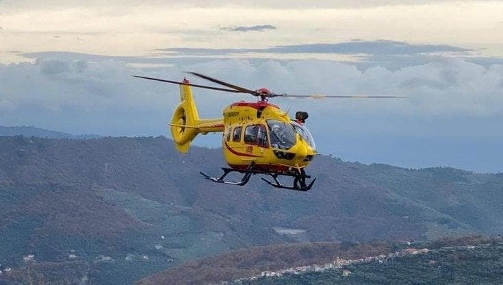 Anteprima: Passeggino travolto da uno scooter sulle strisce pedonali, un bimbo di tre anni è grave a…