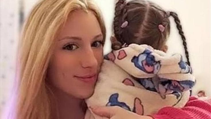Anteprima: Nessy Guerra reclusa in casa e sorvegliata in Egitto: oggi si discute l’affido della bimba