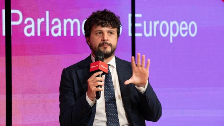 Anteprima: Benifei (Pd): “L’Europa è prima il suo modello sociale, qui le regole per limitare i risc…