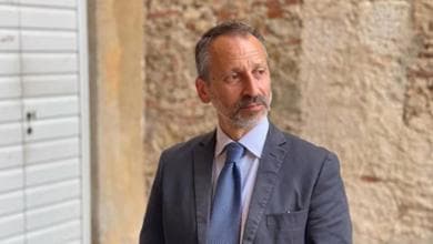 Paroli e la tassa: “Il porto non può permettersi di perdere navi". Il Pd: “Avvocato degli armatori” 