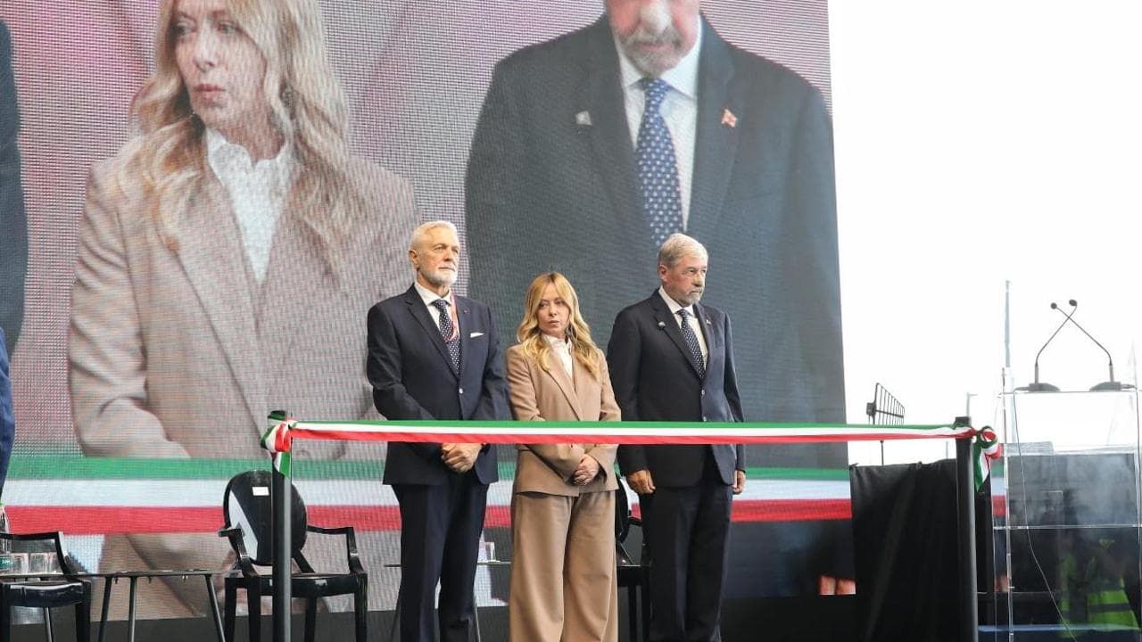 Inaugurazione Salone Nautico, al taglio del nastro con Meloni c’è Bucci,  esclusa la sindaca Salis