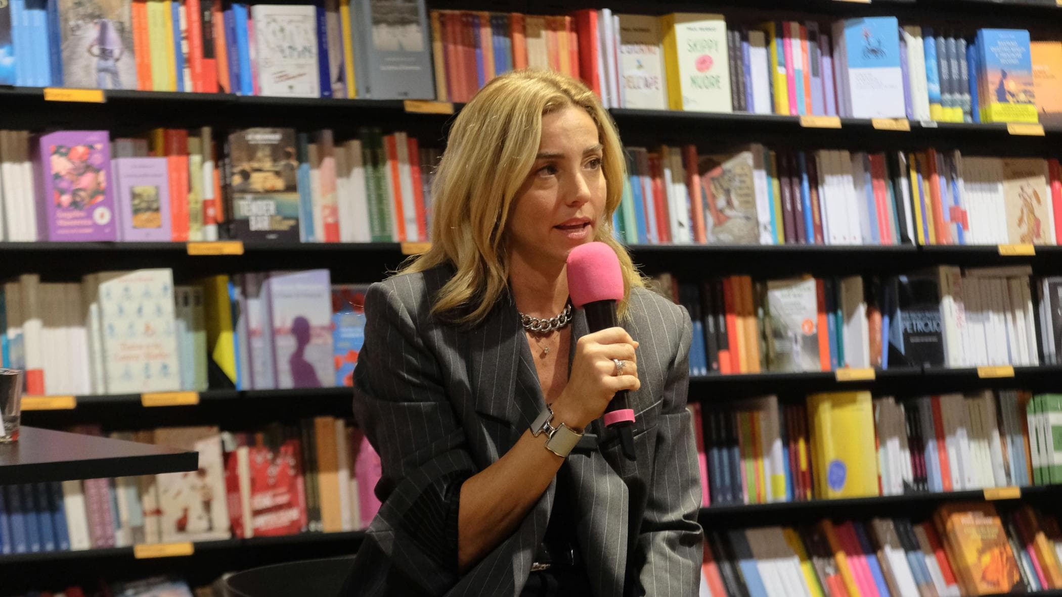 silvia salis io federatricenon sanno neanche se stanno insieme non faccio da copertina da Genova.repubblica.it silvia salis io federatricenon sanno neanche se stanno insieme non faccio da copertina