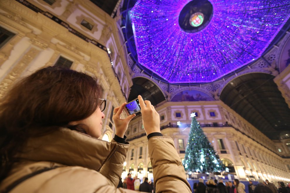 Alexa Si Illumina Di Blu Da Sola