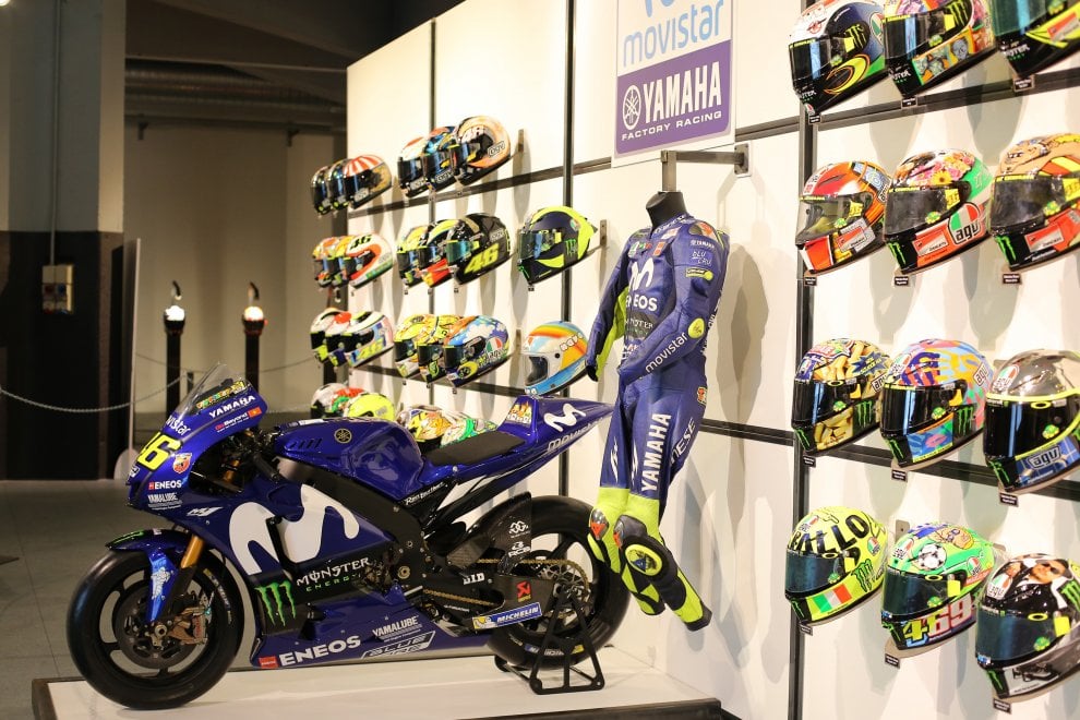 Il Motomondiale dagli anni '80 a oggi: in mostra i caschi della MotoGP  firmati Aldo Drudi - la Repubblica