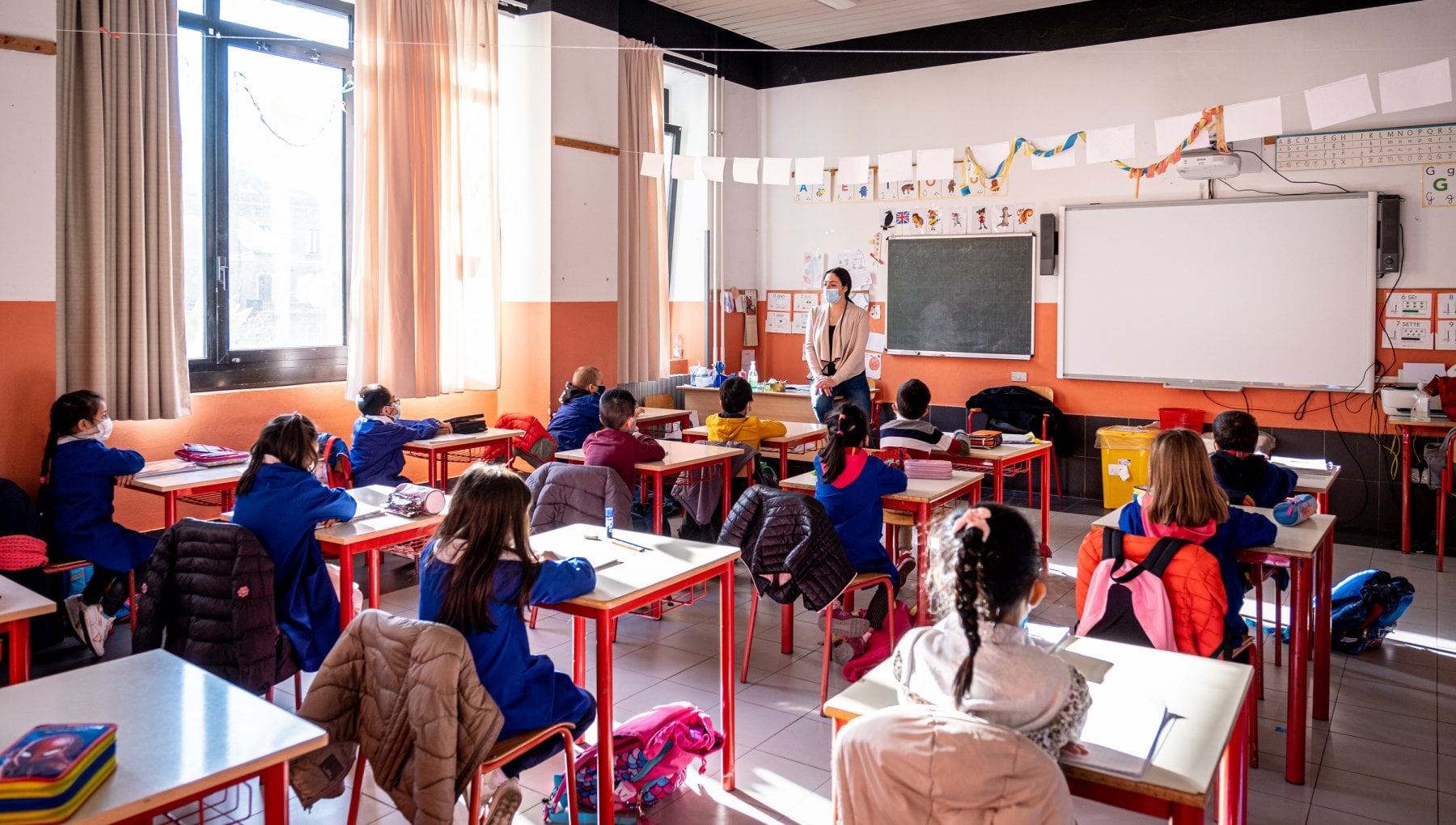Ritorno a scuola in Lombardia con sorpresa, un attacco hacker manda in