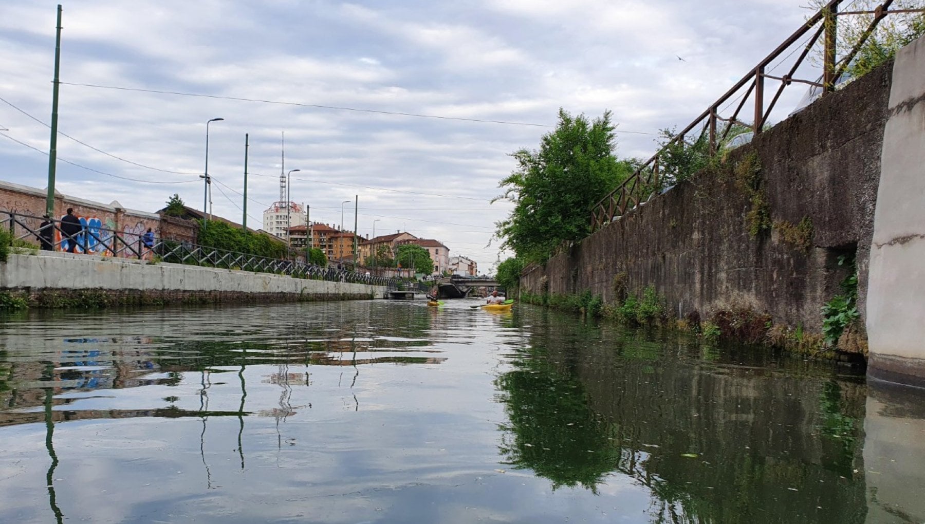 Navigli, nei giorni del caldo l'appello dei Consorzio Villoresi: "Nei canali è vietato fare il bagno" - Vimarsana News