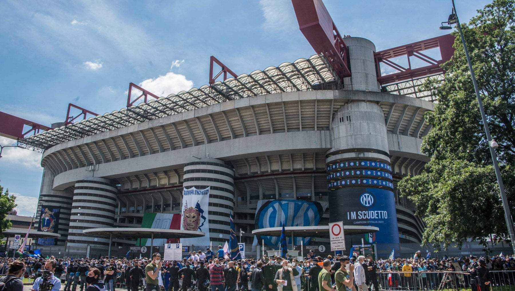 Riparte la Serie A: e con il campionato San Siro ritrova il suo pubblico - Vimarsana News