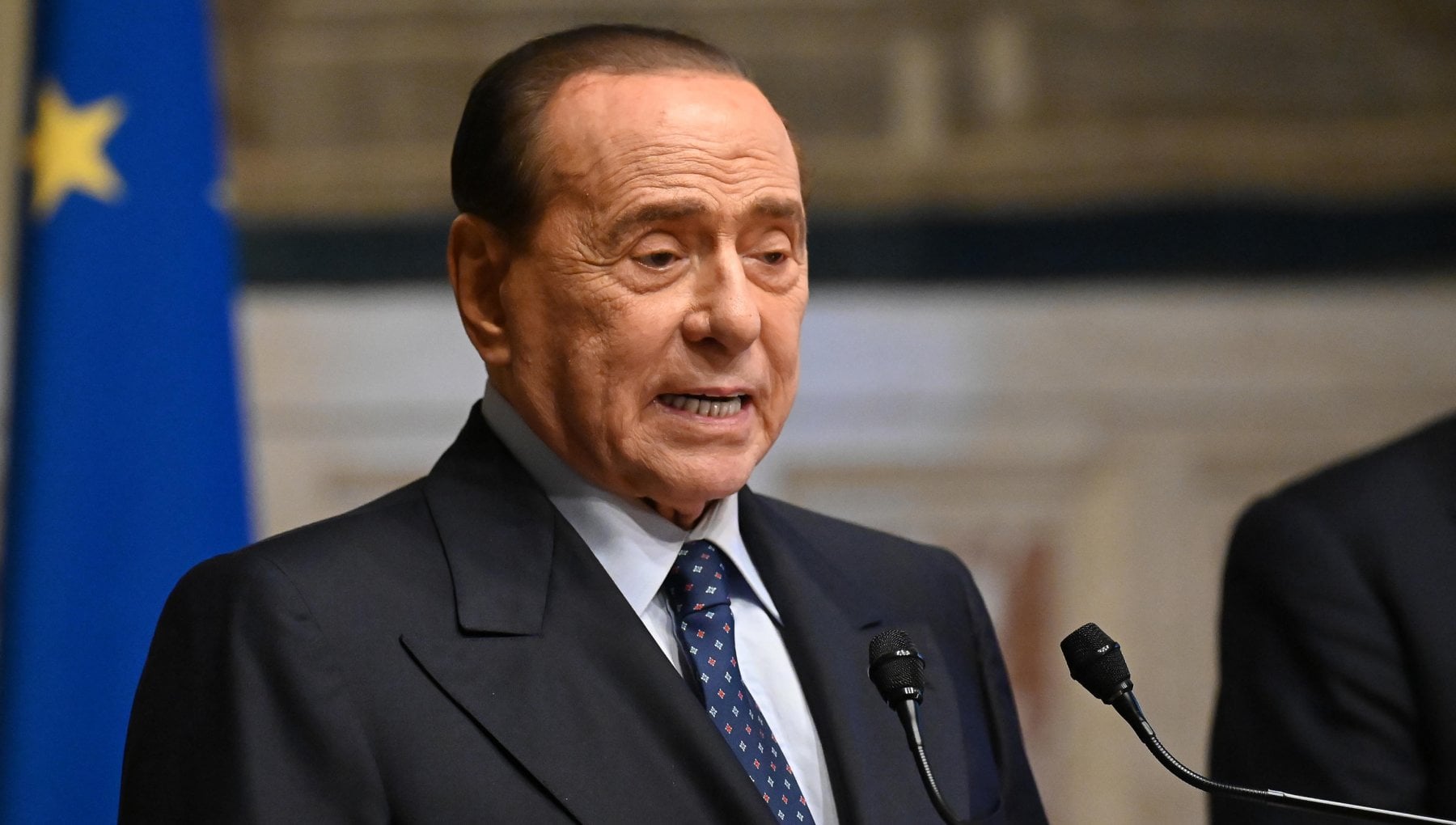 Berlusconi ricoverato di nuovo all'ospedale San Raffaele - Vimarsana News