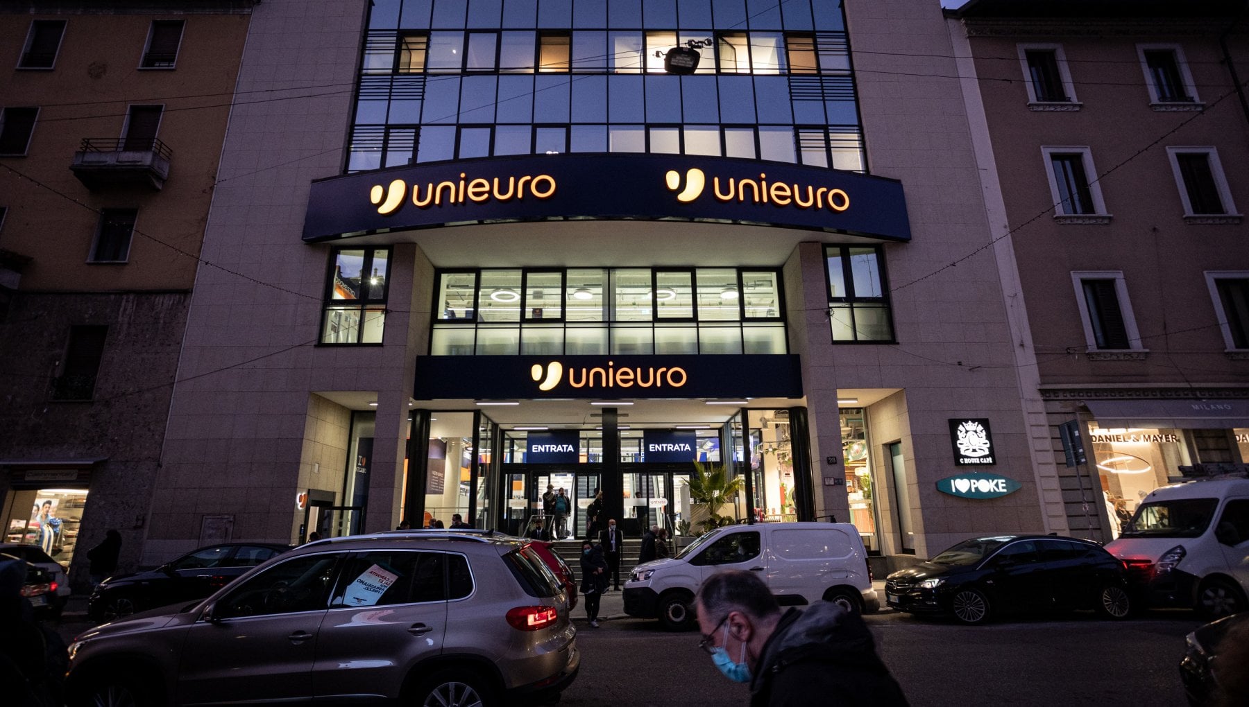 unieuro via capitano alessio rosà vi