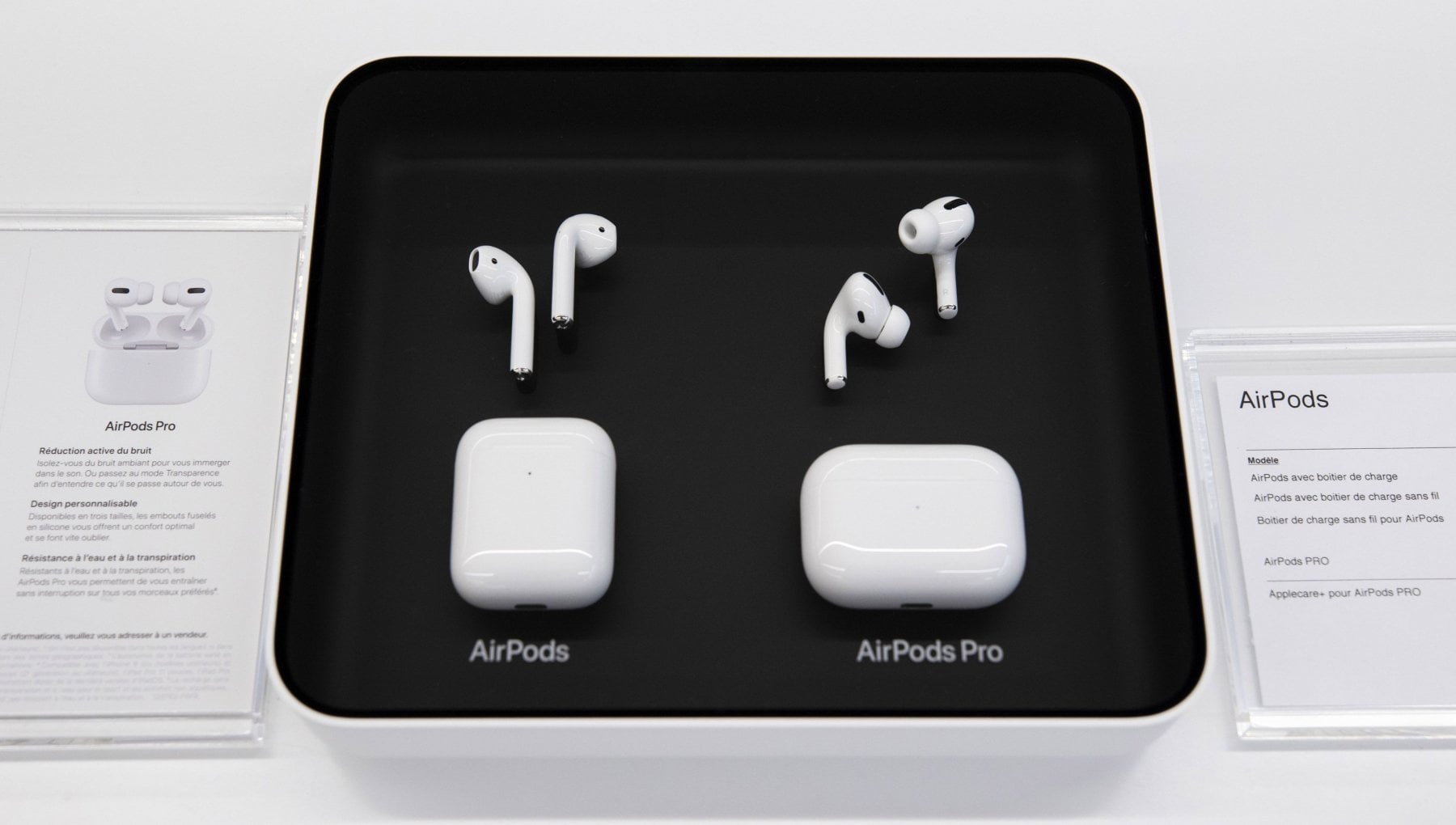 Auricolari Apple Airpods contraffatti: sequestro di 22mila pezzi pronti  alla vendita in provincia di Monza - la Repubblica