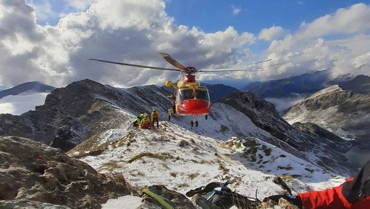 Sondrio, escursionista di 60 anni precipita per cento metri e muore ...