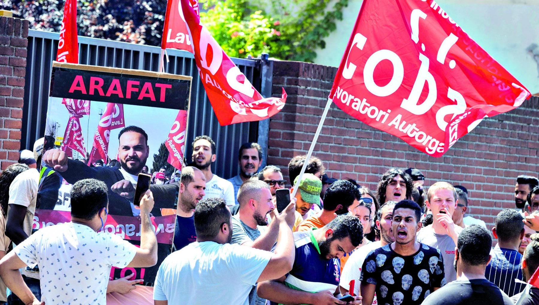 Milano Presidio Fuori Dalla Prefettura In Solidariet Dei Sindacalisti 