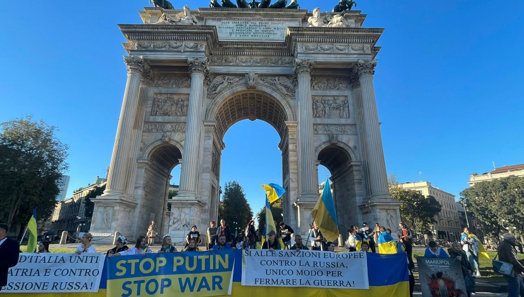 Manifestazione per la pace a Milano