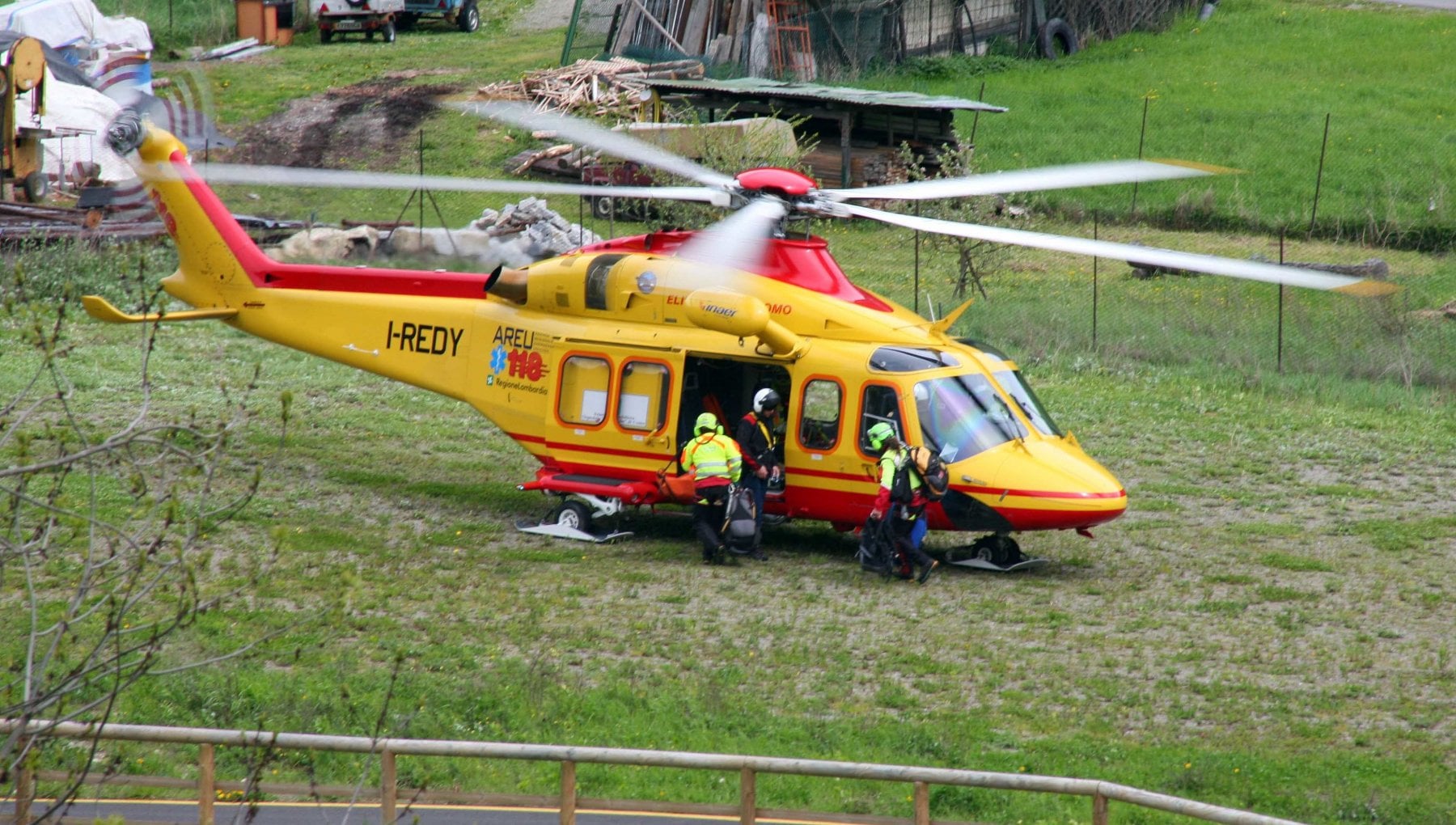 Scivola per 70 metri in un canale davanti agli occhi del marito: morta ...