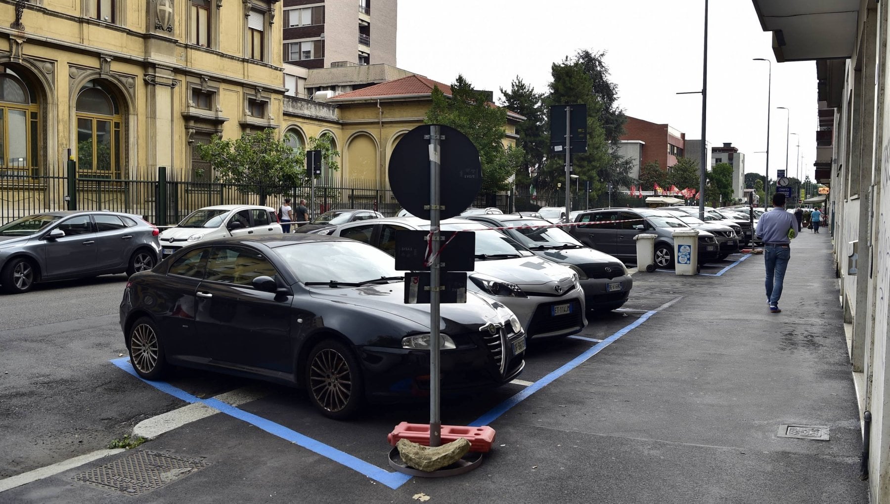 Residenti Ticket Area C a 10 euro e sosta per le seconde auto a pagamento anche ...