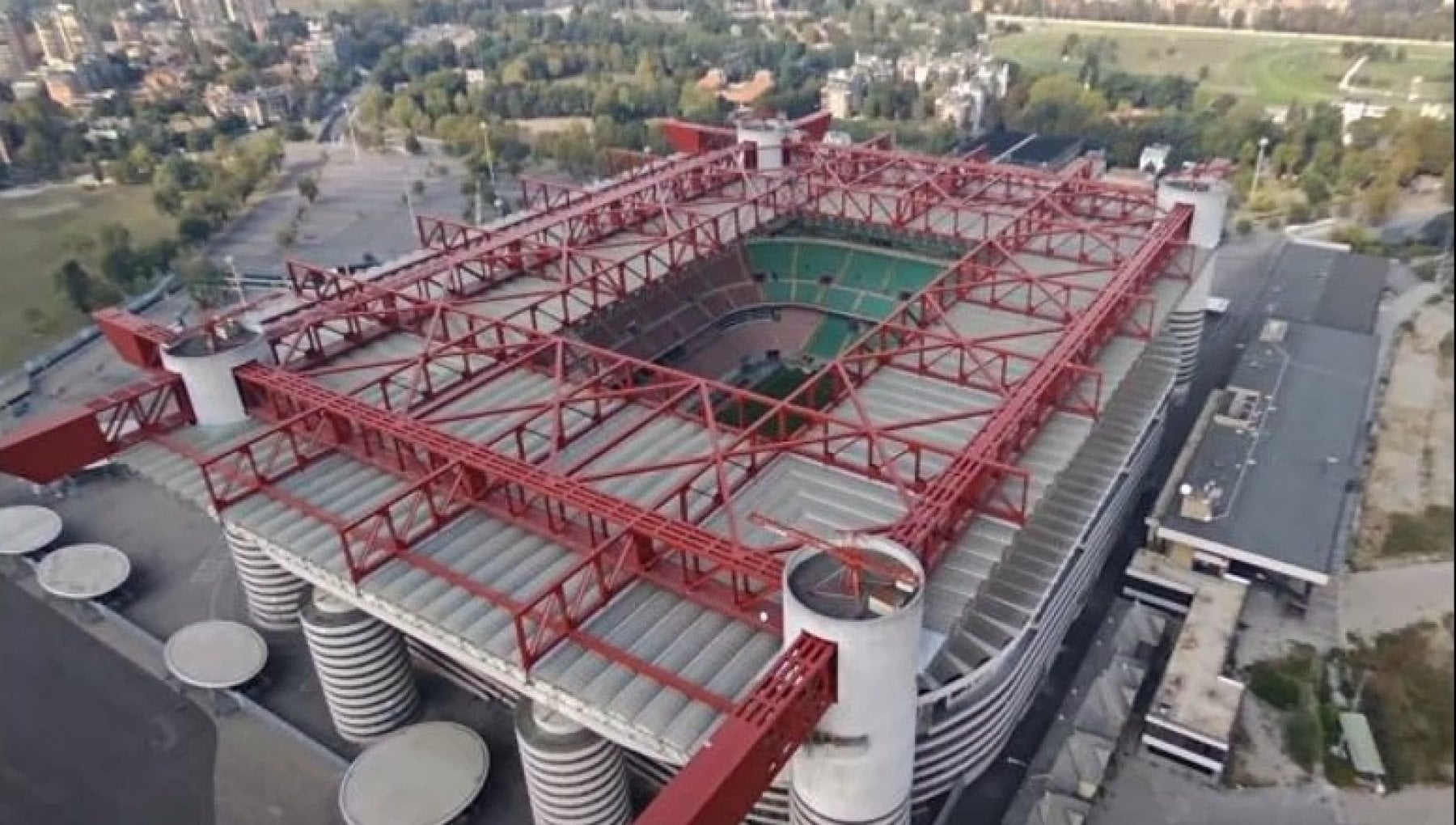 uno-stadio-da-70mila-posti-e-su-tre-anelli-il-progetto-del-milan-per