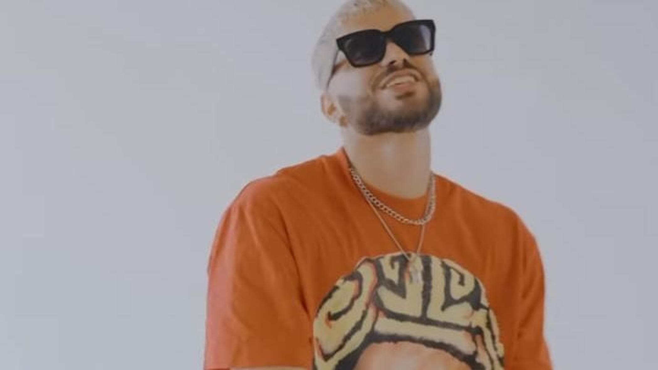 Rinuncia a un contratto con il Piacenza calcio per fare il rapper. Il ...