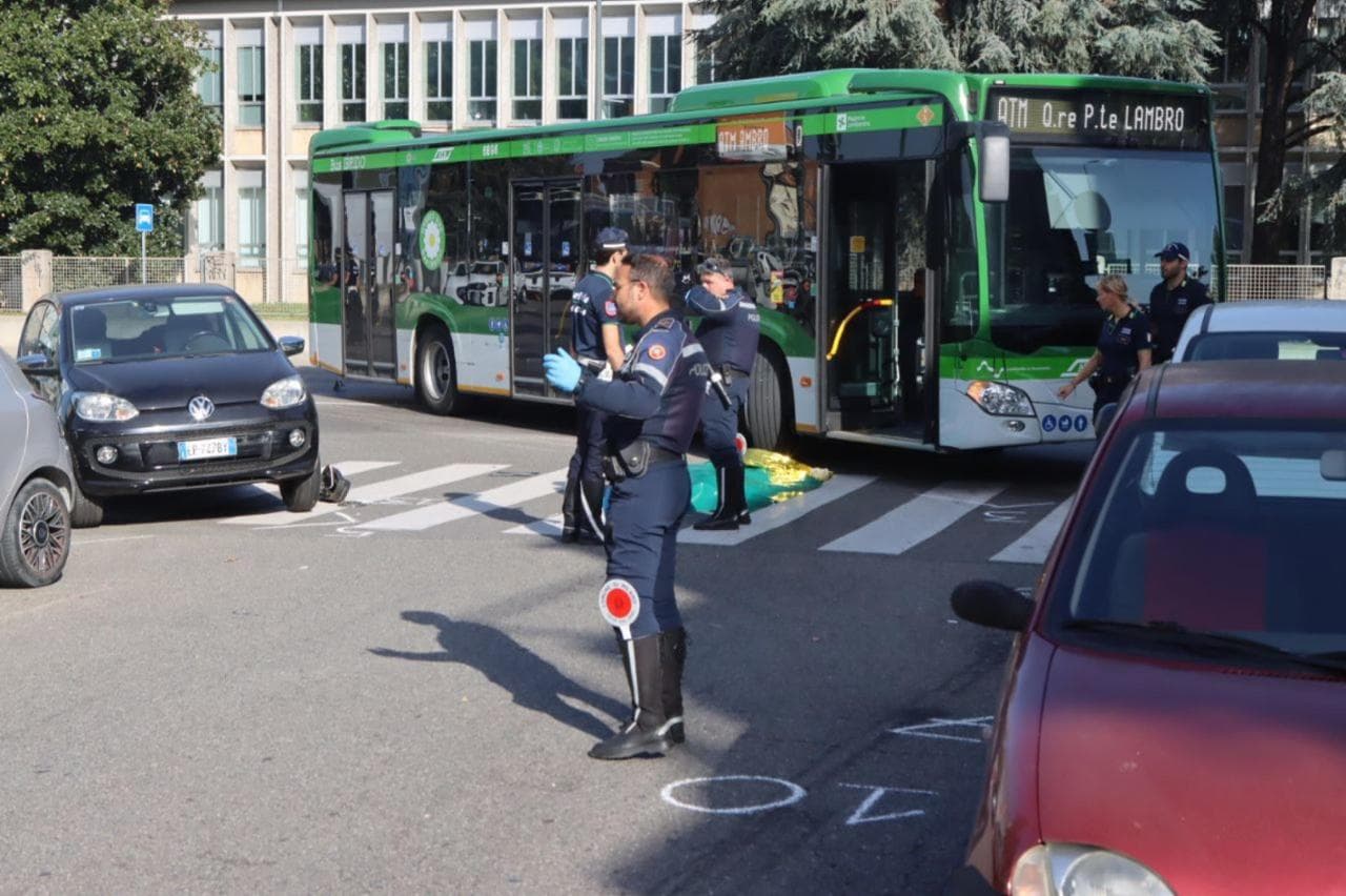 Pedone muore investito da un bus di Atm in viale Forlanini a Milano ...