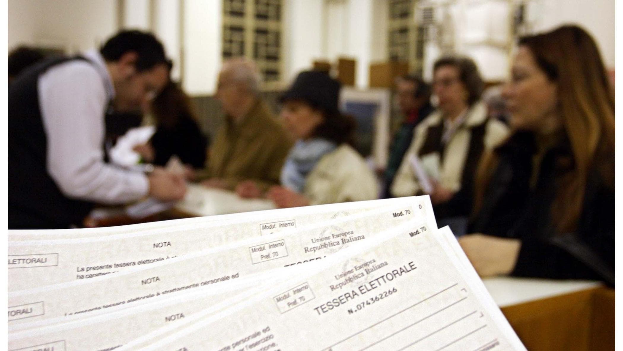 Come recuperare la tessera elettorale a Milano - la Repubblica