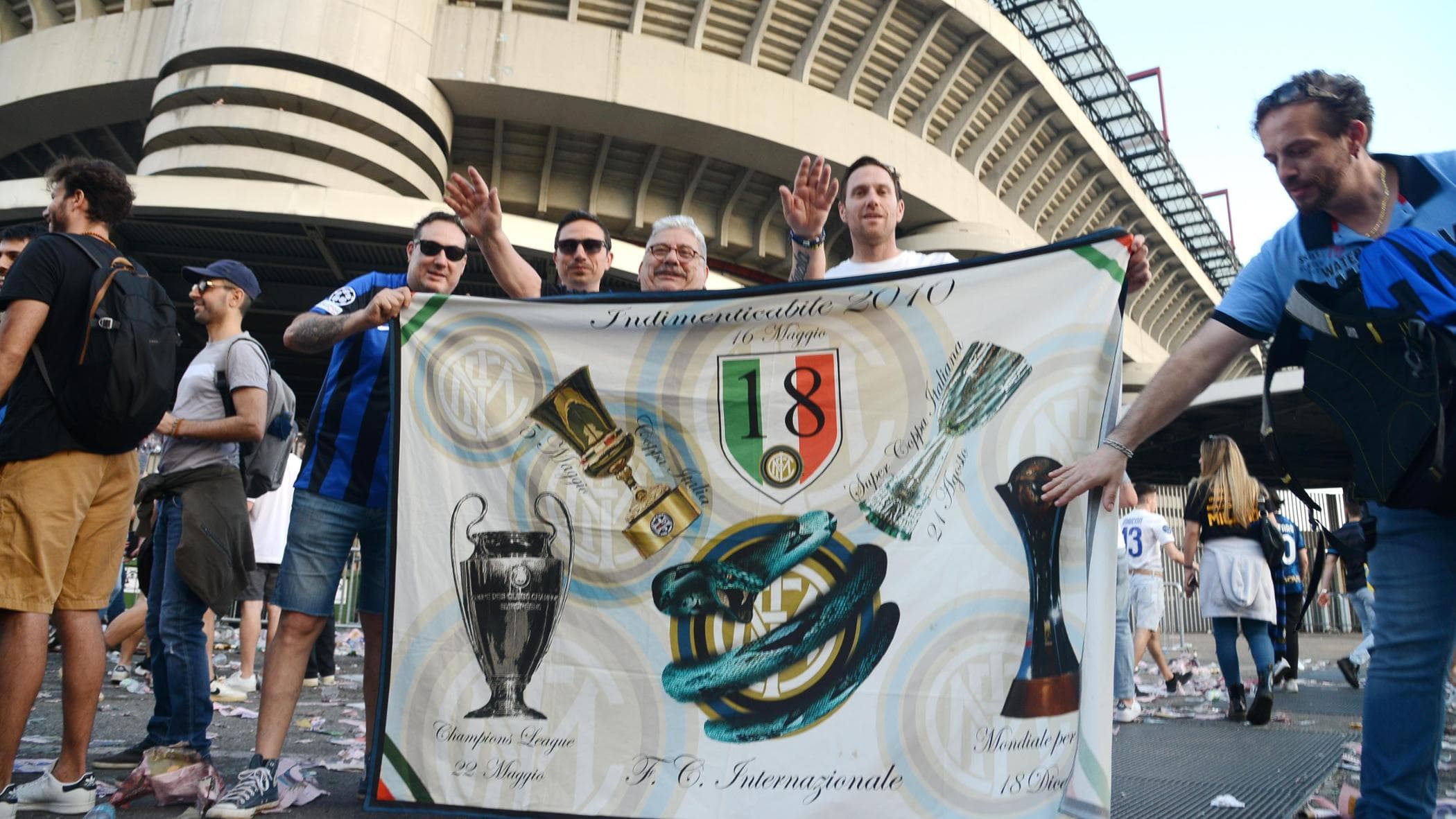 maxi schermo san siro finale champions 2025