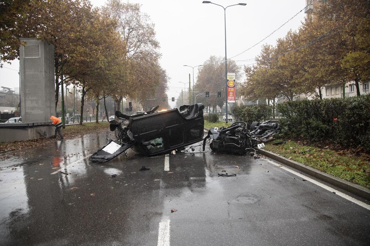 Incidente a Milano in viale Fulvio Testi: un guidatore senza patente ...