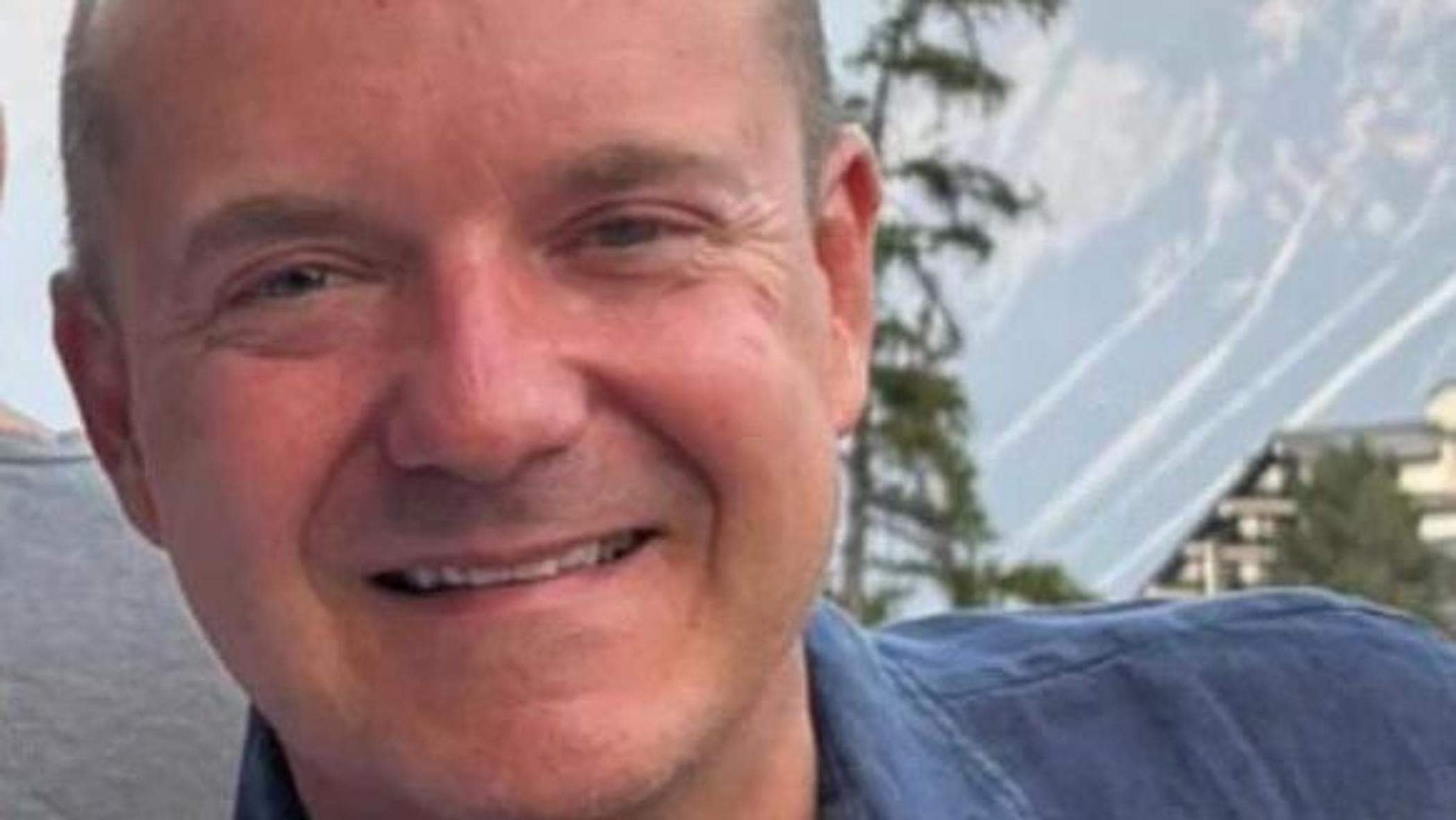 Il papà di Giuseppe Giola, ferito a Crans: “È tornato a casa, piango di gioia a vederlo qui con noi”