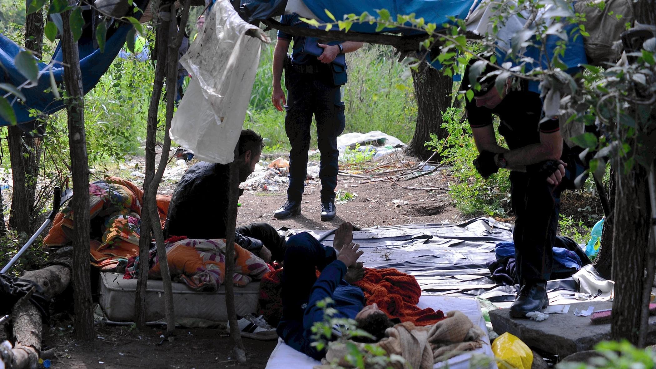 Rogoredo e gli altri boschi della droga: l’umanità perduta tra pusher e siringhe