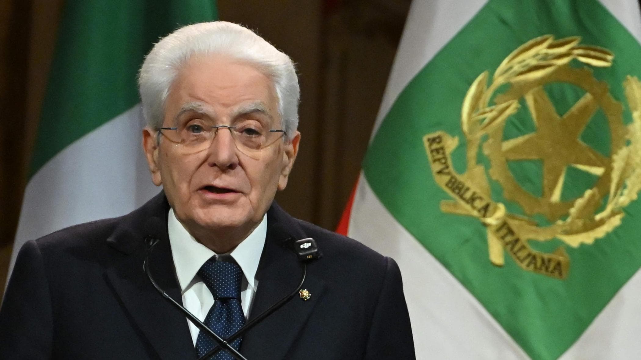 Sergio Mattarella per il concerto alla Scala: “Chiediamo tregua olimpica, tacciano le armi”