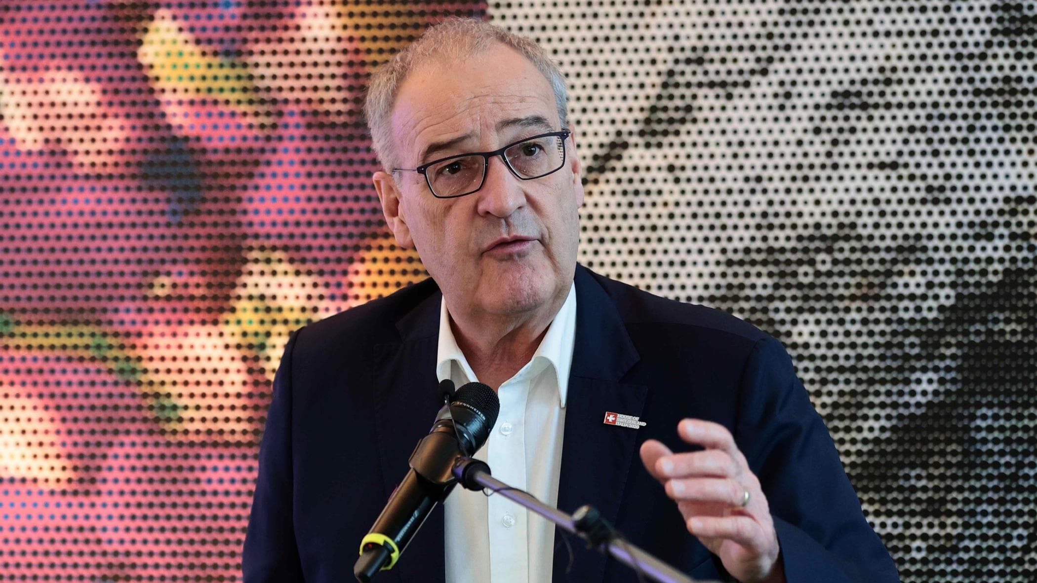 Crans, il presidente svizzero Parmelin: “Giustizia vada avanti, anche l’Italia non vorrebbe lezioni”
