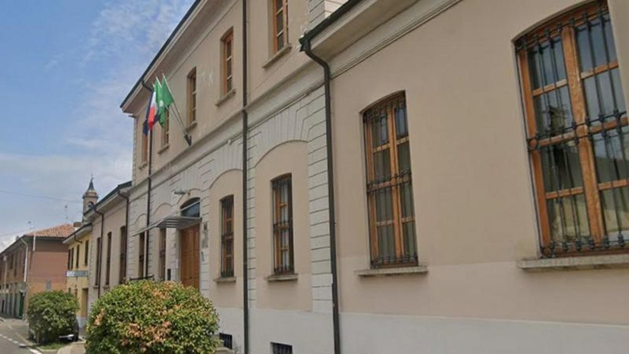 Il Comune di Casorate Primo offre ai bambini 30 euro di chiacchiere di Carnevale. “È danno erariale”