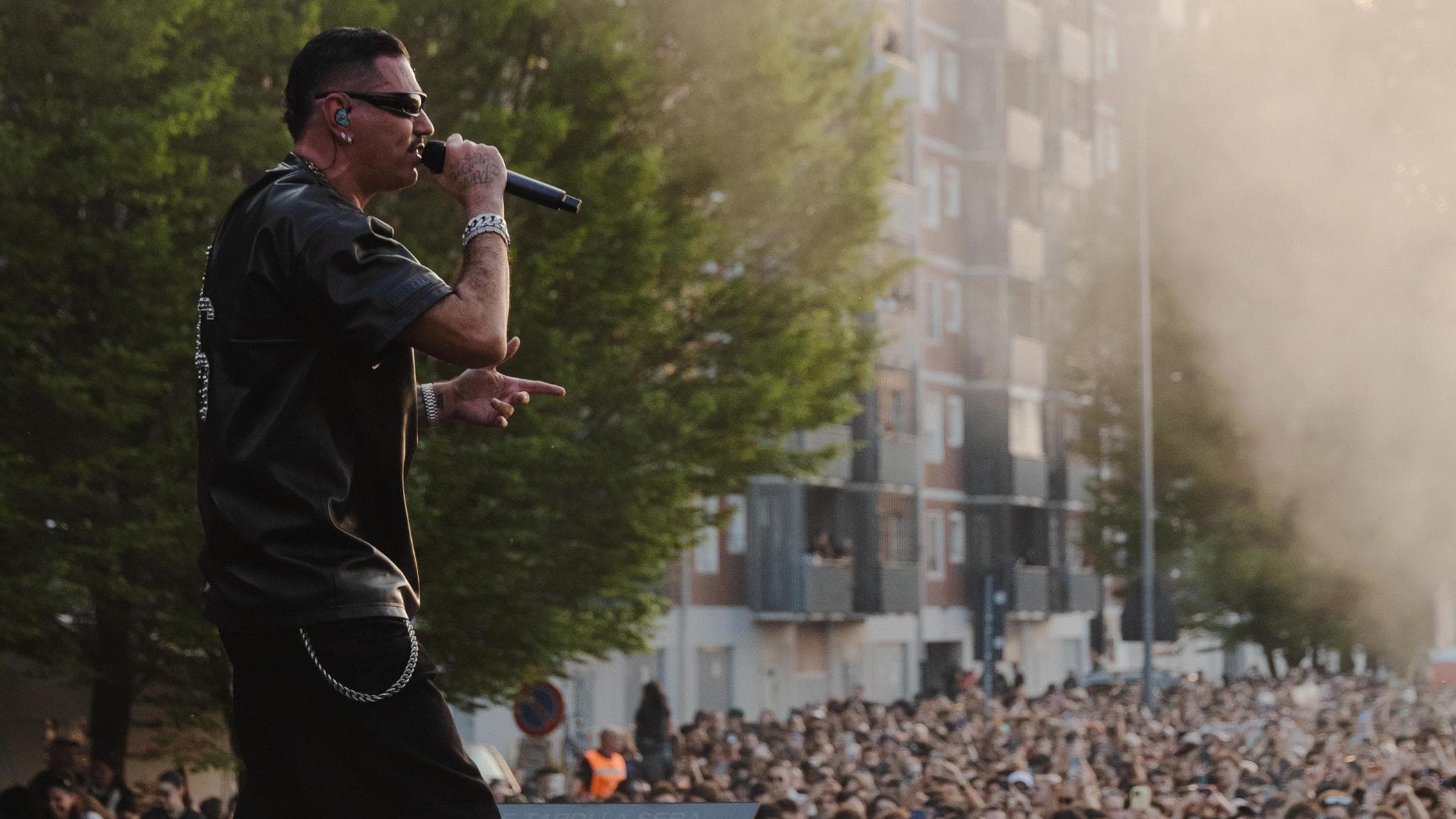 Marracash in concerto alla Barona torna alle origini: “Volevo ritrovarmi con tutta la mia gente”