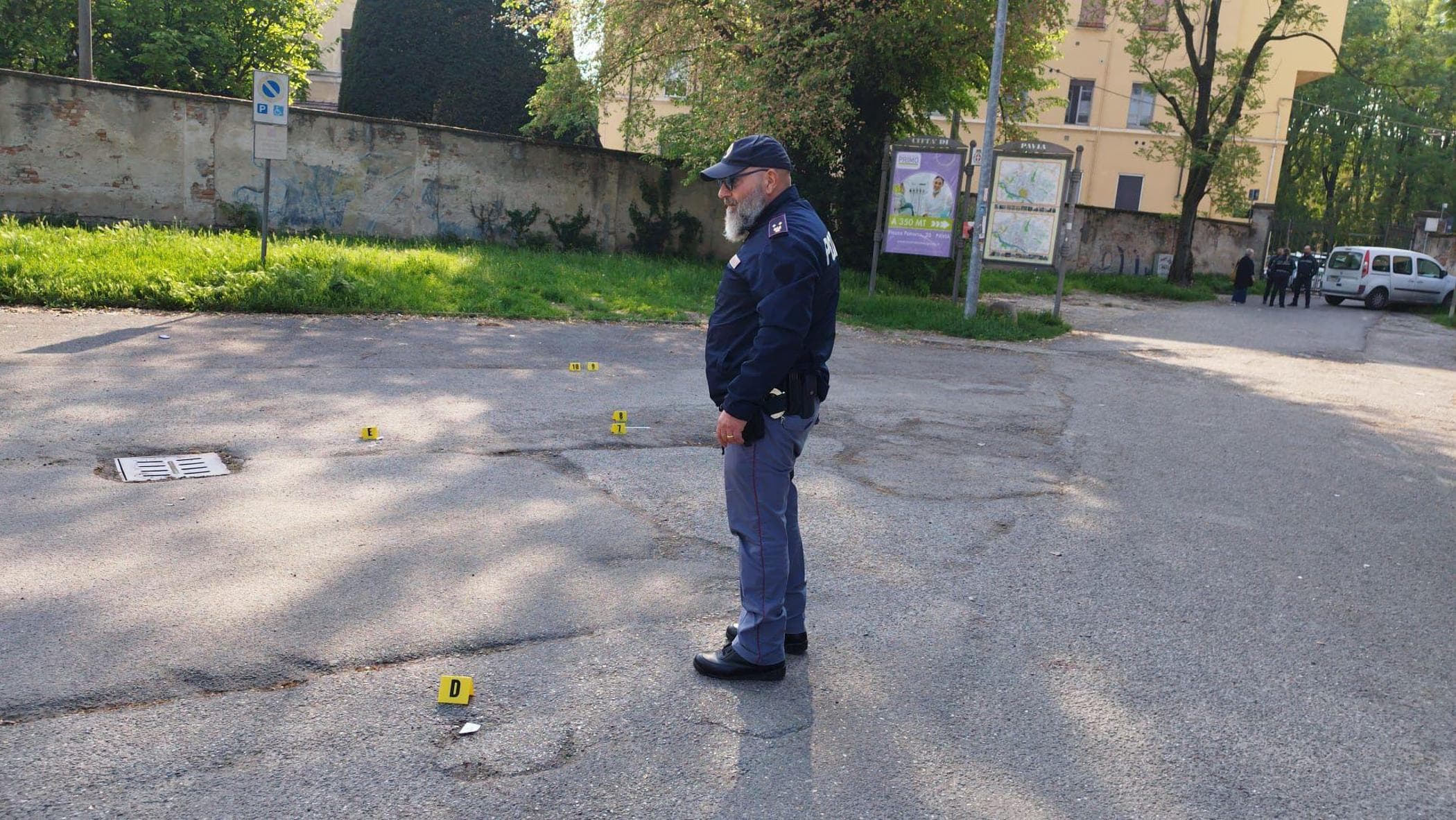 Pavia, accoltellato e ucciso ragazzo di 25 anni in un parcheggio dopo serata in un locale