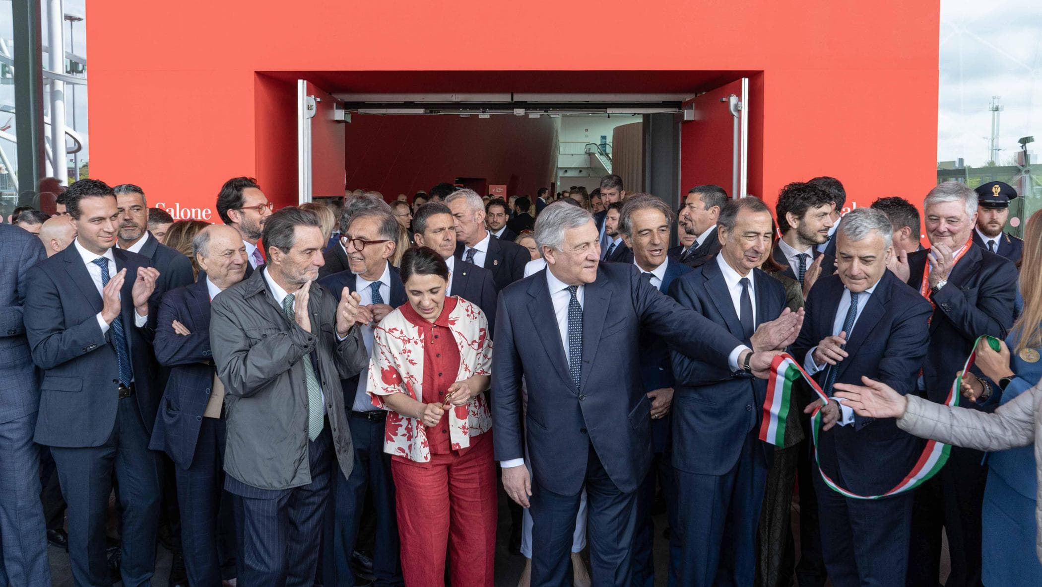 La Russa al Salone del Mobile: “Il 25 aprile rifarei omaggio a partigiani e caduti Repubblica Salò”