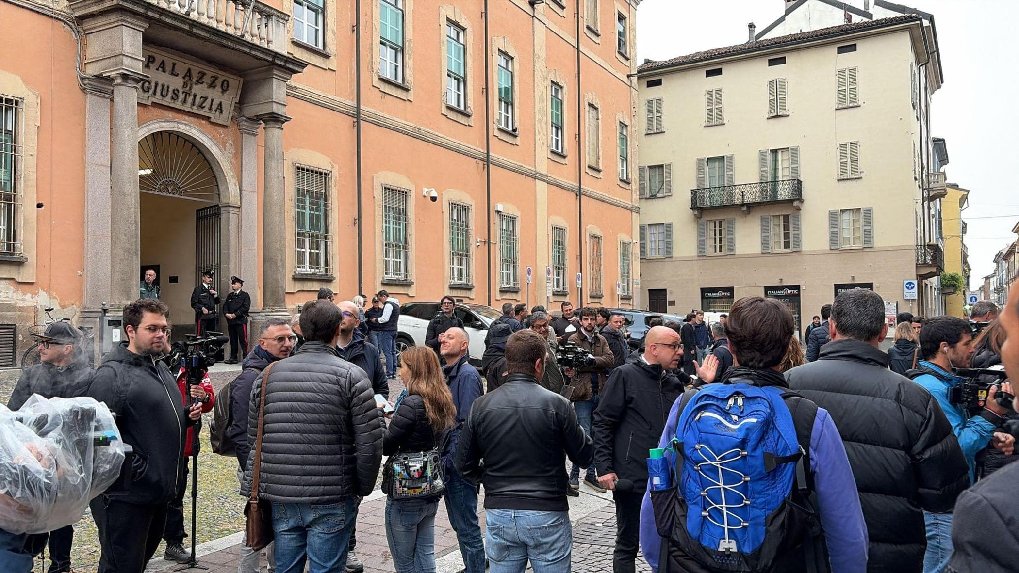 Andrea Sempio atteso in procura a Pavia: non risponderà. Dai pm anche Marco Poggi come testimone