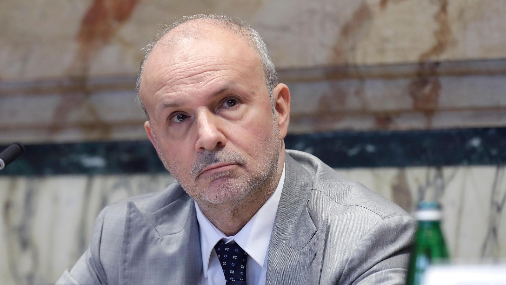 Crans-Montana, la lettera del ministro Schillaci: “Ha ragione Zazzaroni, non abbandoneremo i feriti”