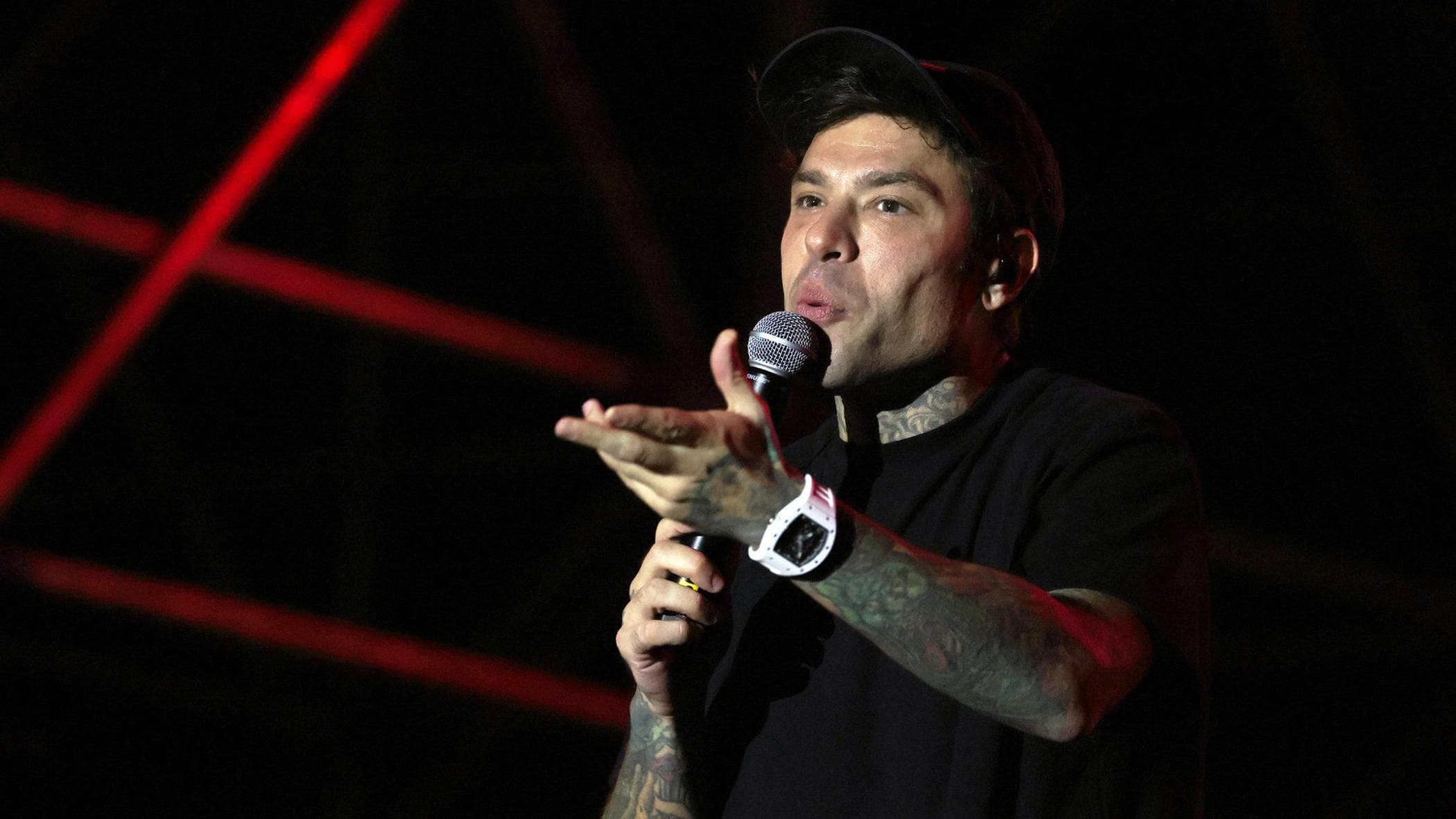 Fedez in pronto soccorso a Milano: portato nell’ospedale in cui è stato operato nel 2023
