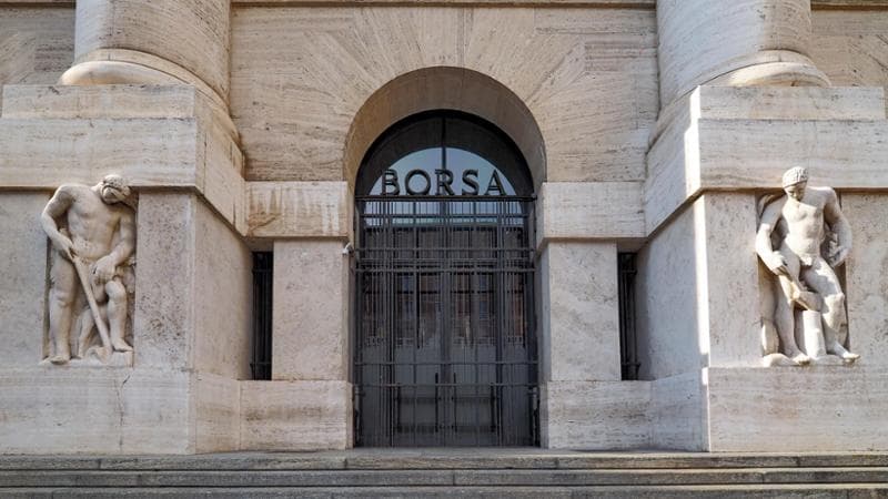 Abusi di mercato, sequestro preventivo per tre società del gruppo Ops quotate in Borsa: 10 indagati