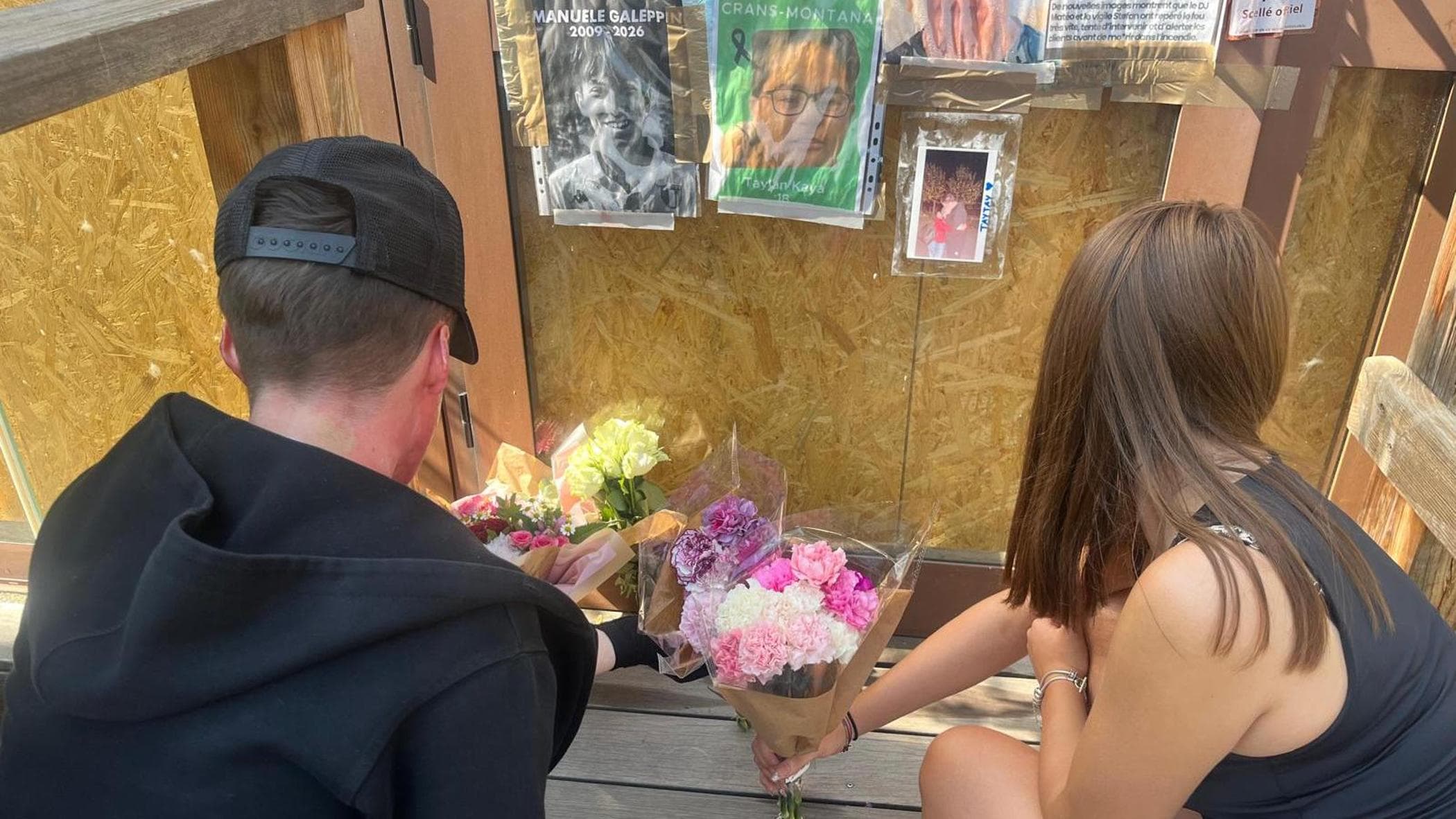 Crans, i ragazzi italiani feriti nel rogo tornano sul luogo della tragedia: saranno qui in vacanza