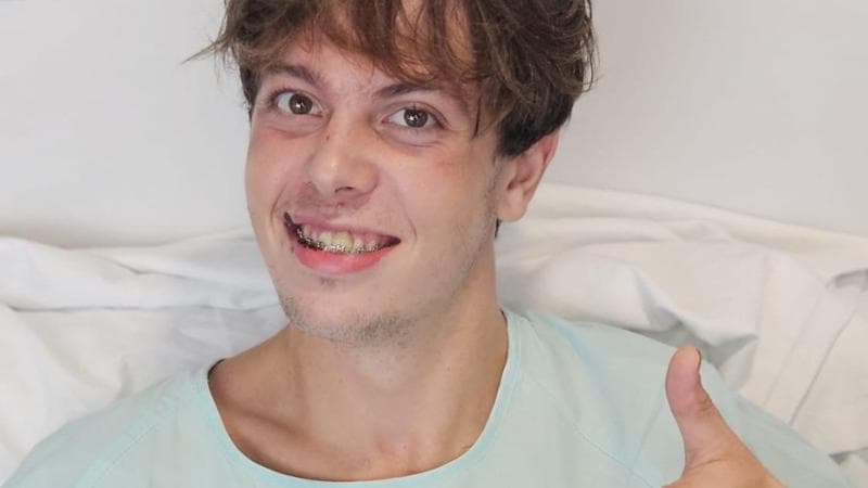 Anteprima: Nicola Maggiotto cammina da solo: migliorano le condizioni del 21enne aggredito a Barcell…