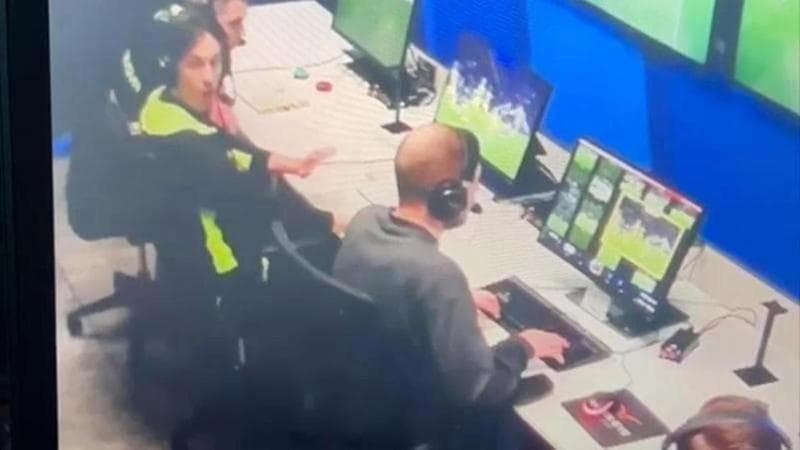 Inchiesta arbitri, i pm: “Archiviare le bussate al Var, non ci fu frode. Anzi, corressero errori”
