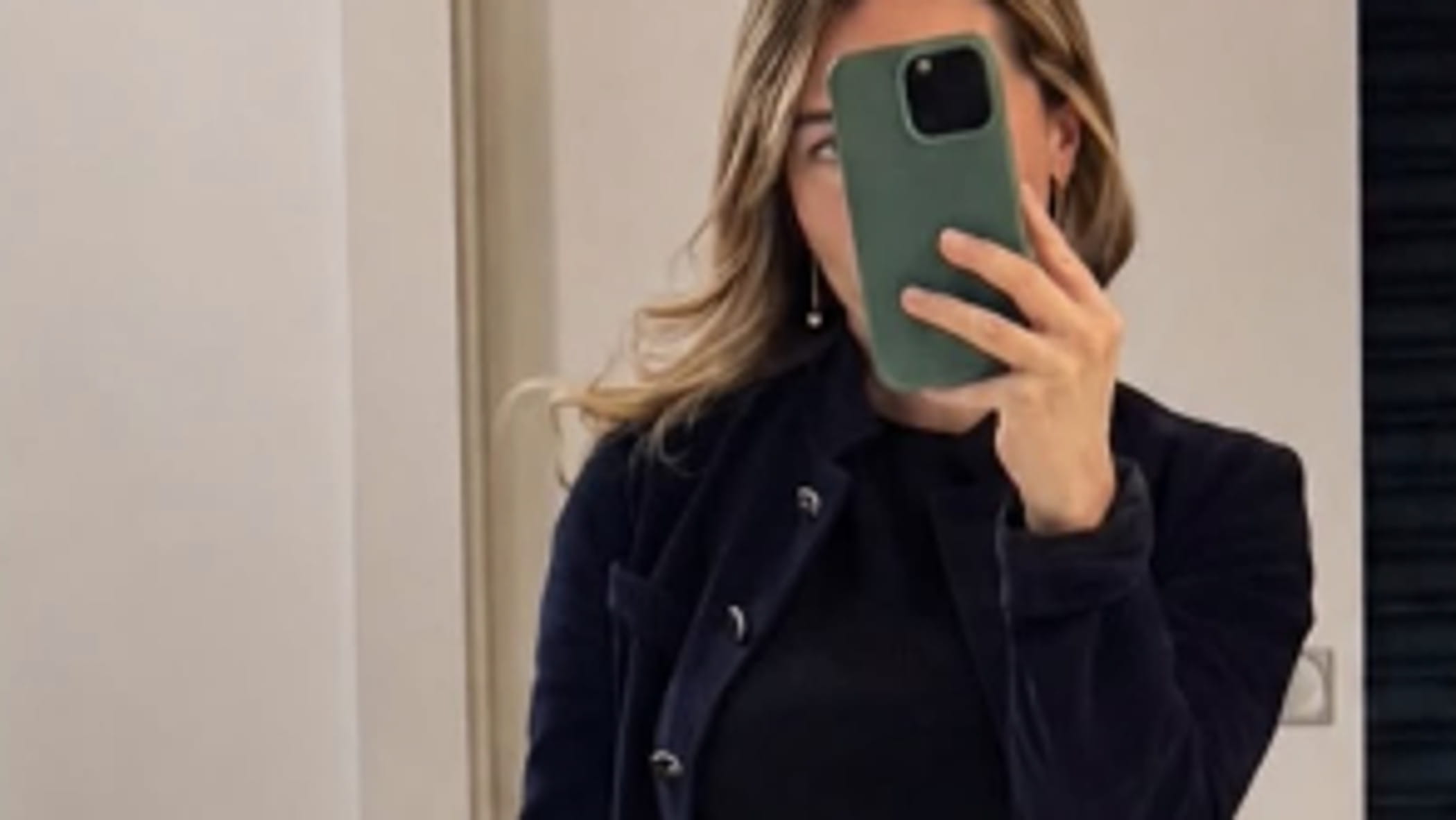 polemica su tajani e le donne la moglie del segretario lombardo di fi posta una foto in minigonna da Milano.repubblica.it polemica su tajani e le donne la moglie del segretario lombardo di fi posta una foto in minigonna